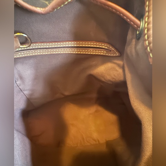 Louis Vuitton Montsouris MM Backpack - Picture 5 of 10